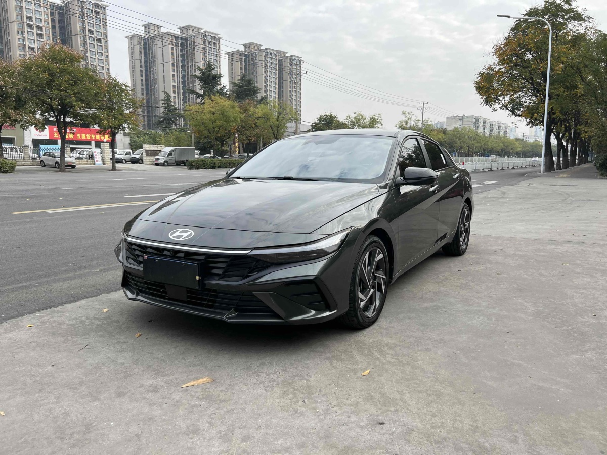 現(xiàn)代 伊蘭特  2023款 1.5L CVT TOP旗艦版圖片