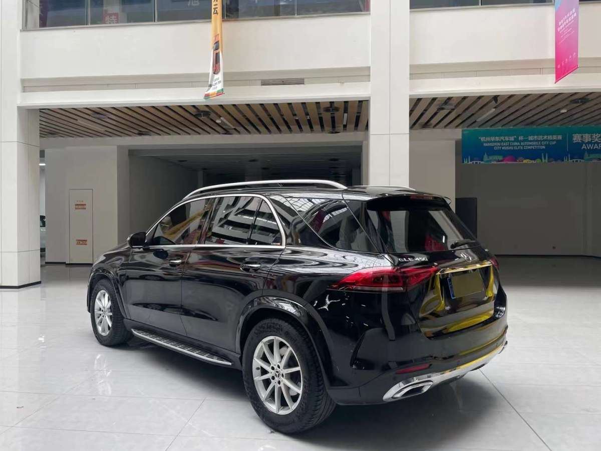 奔馳 奔馳GLE  2020款 改款 GLE 350 4MATIC 時(shí)尚型圖片