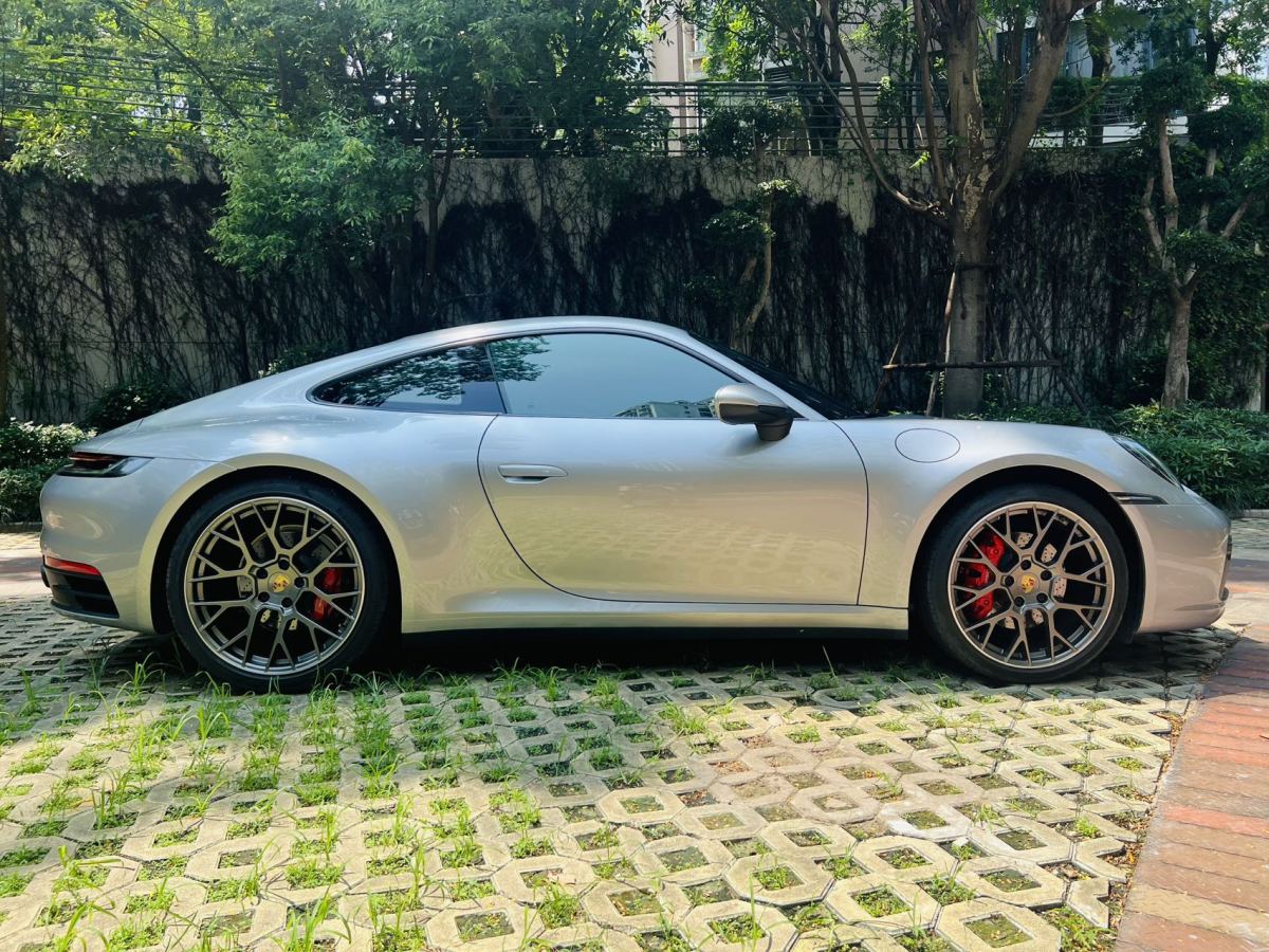 2020年8月保時(shí)捷 911  2020款 Carrera 3.0T