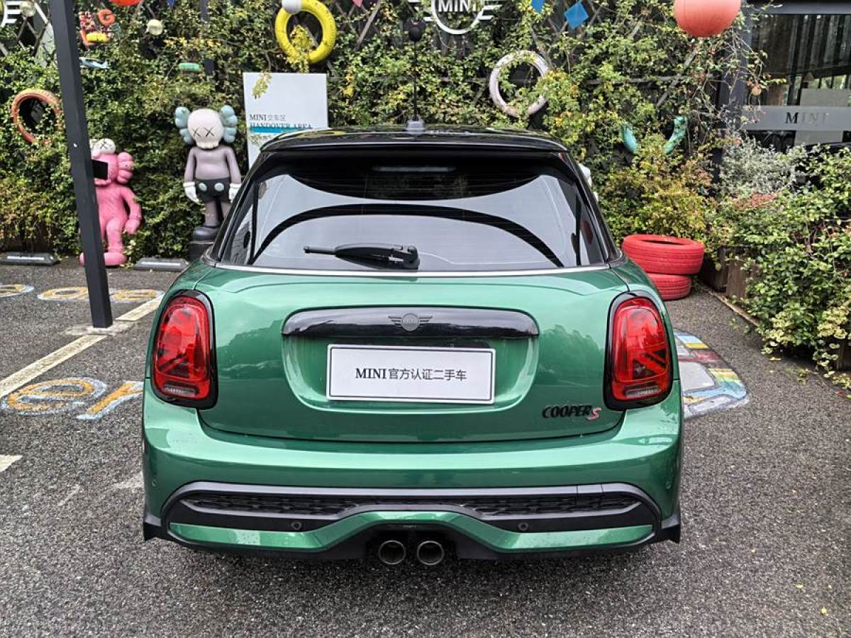 MINI MINI  2023款 2.0T COOPER S 藝術(shù)家 五門版圖片