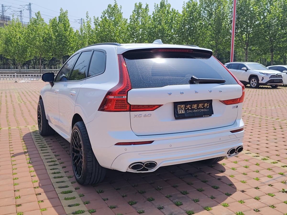 2022年1月沃爾沃 XC60  2022款 B5 四驅(qū)智遠運動版