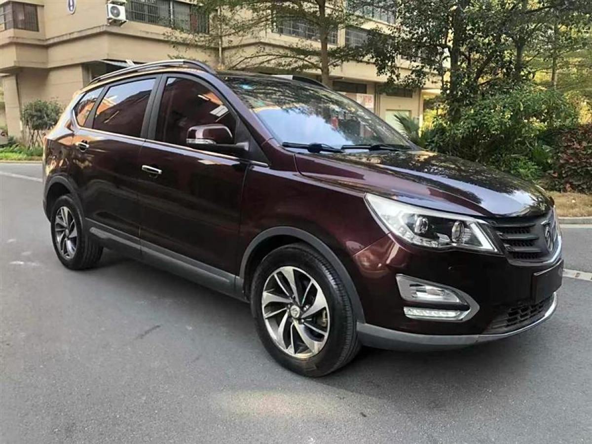 寶駿 560  2016款 1.8L 手動豪華型圖片