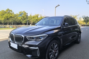 宝马X5 宝马 改款 xDrive 30Li 尊享型M运动套装