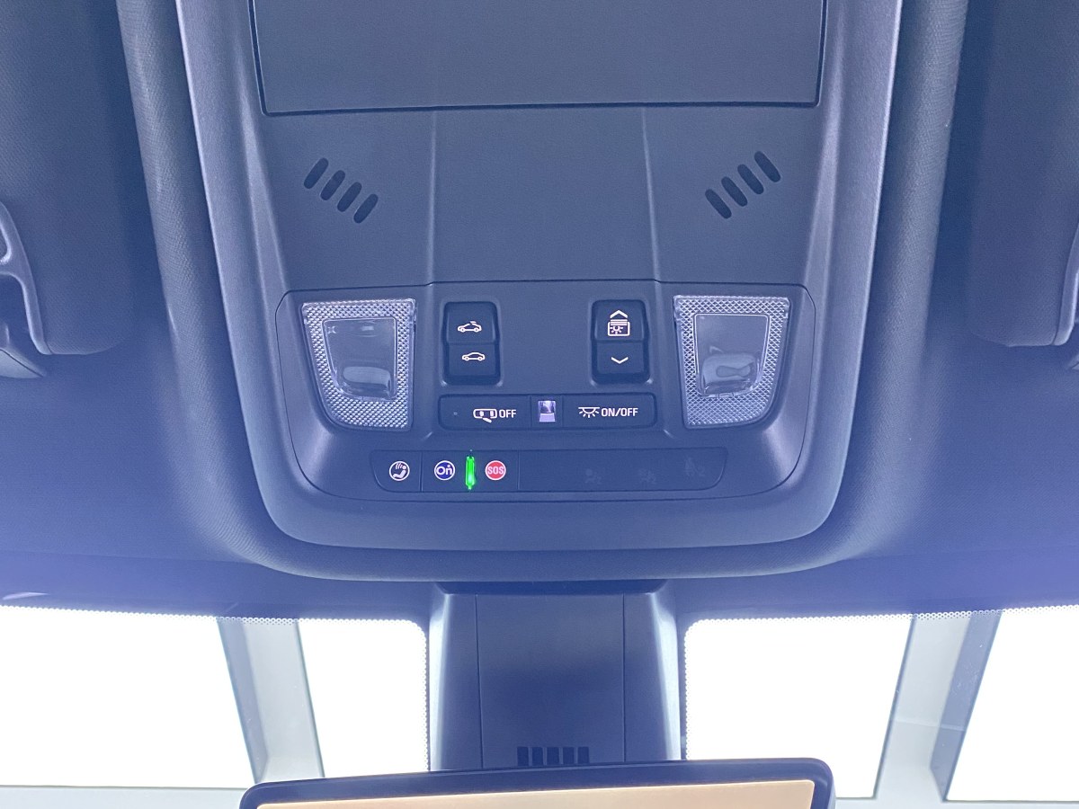 凱迪拉克 XT5  2024款 2.0T 四驅(qū)尊貴型（至臻版）圖片