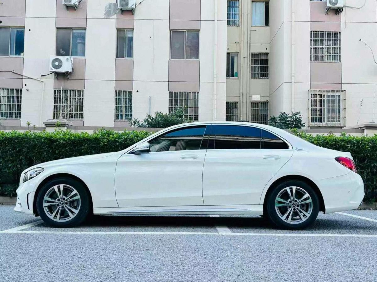 奔馳 奔馳GLE  2020款  GLE 350 4MATIC 時尚型圖片