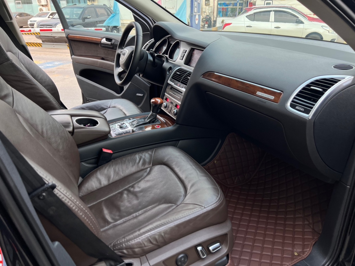 奧迪 奧迪Q7  2014款 35 TFSI 越野型圖片
