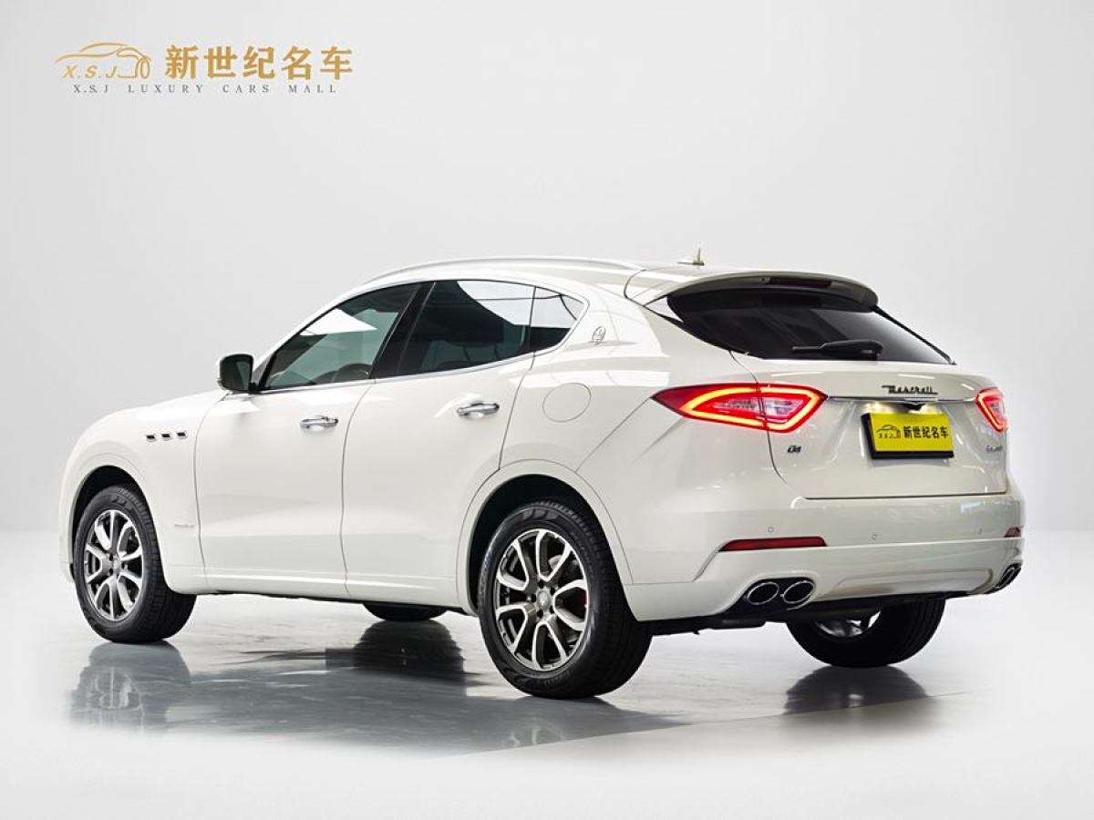 瑪莎拉蒂 Levante  2019款 3.0T 350Hp 標(biāo)準(zhǔn)版 國VI圖片