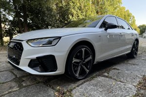 奥迪A4L 奥迪 40 TFSI 豪华动感型