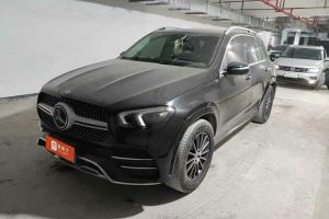 奔馳A級(jí) 奔馳  A 220 L 4MATIC 運(yùn)動(dòng)轎車