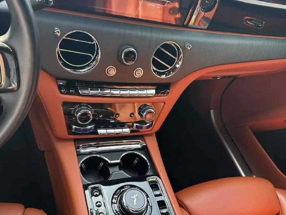 勞斯萊斯 古思特  2022款 6.7T Black Badge圖片