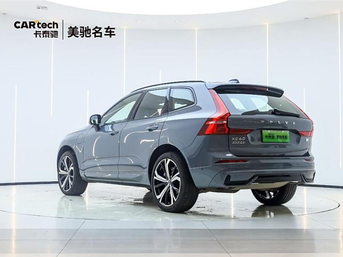 2023年2月沃爾沃 XC60新能源  2024款 T8 插電混動 長續(xù)航四驅(qū)智遠運動版