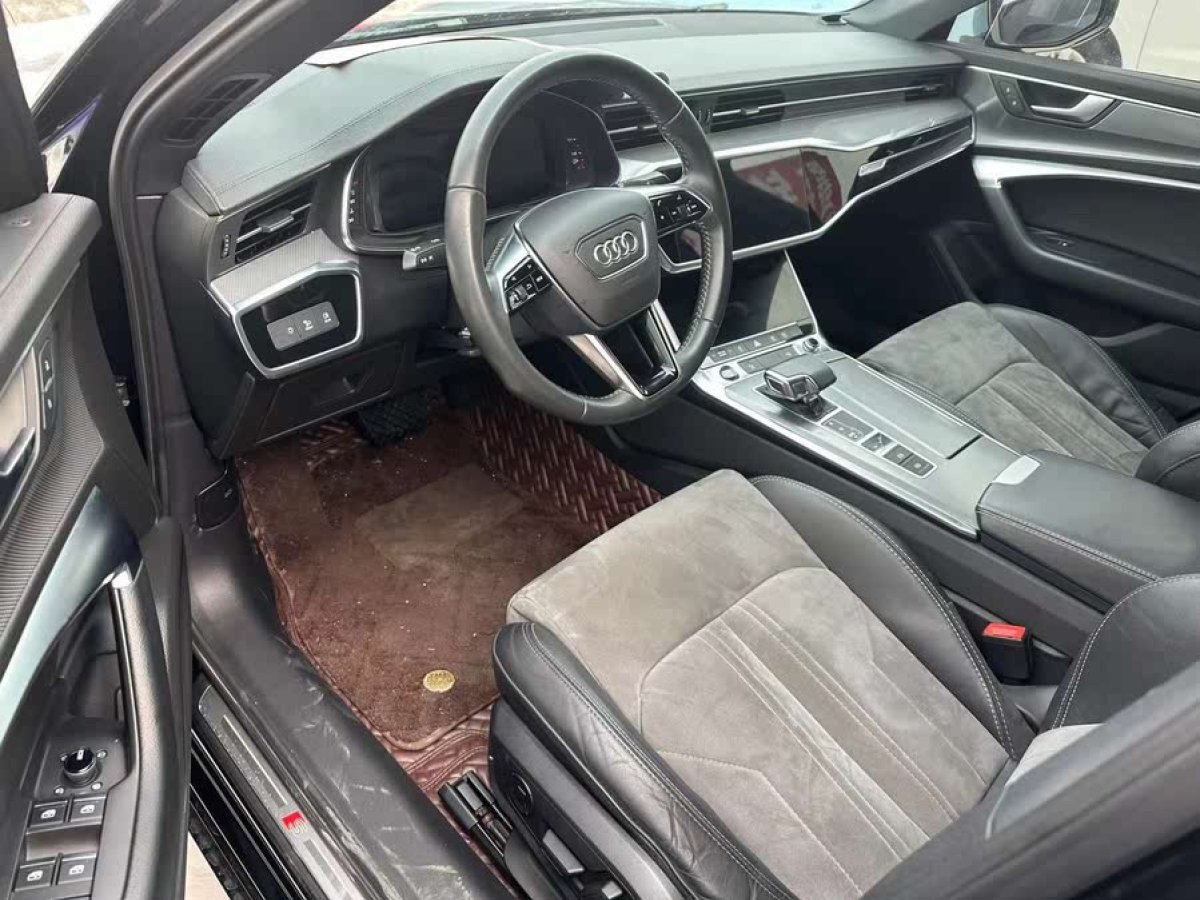 奧迪 奧迪A6L  2021款 40 TFSI 豪華動(dòng)感型圖片