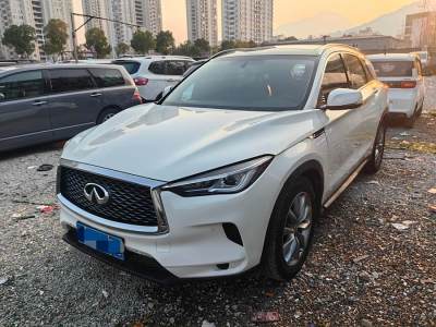 2021年6月 英菲尼迪 QX50 改款 2.0T 兩驅(qū)時(shí)尚版圖片