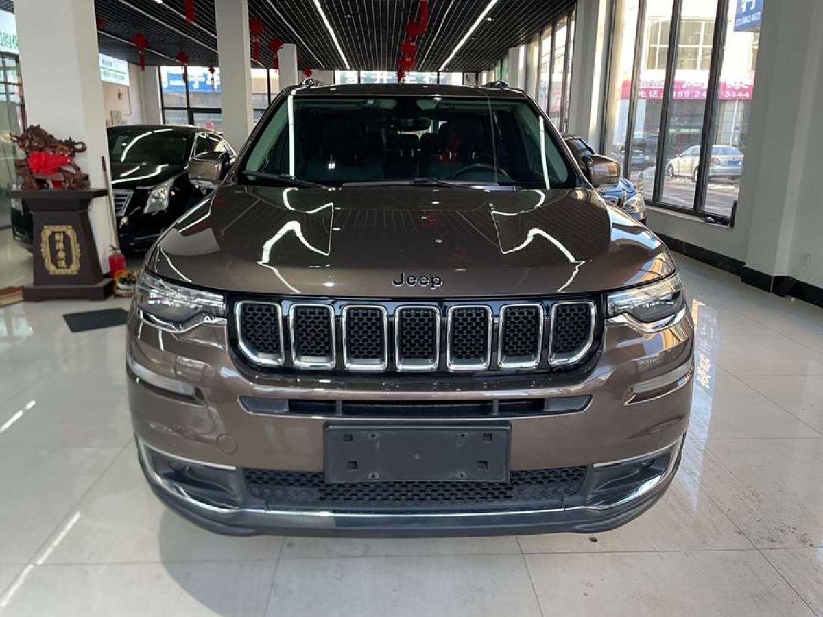 Jeep 大指揮官  2018款 2.0T 四驅(qū)尊享導(dǎo)航版 國VI圖片