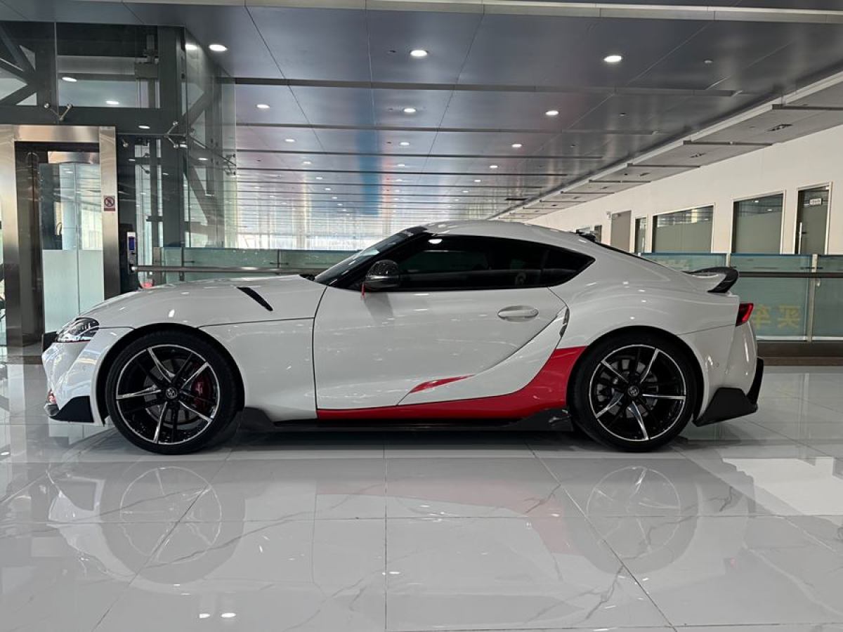 豐田 SUPRA  2021款 GR SUPRA 2.0T 標(biāo)準(zhǔn)型圖片