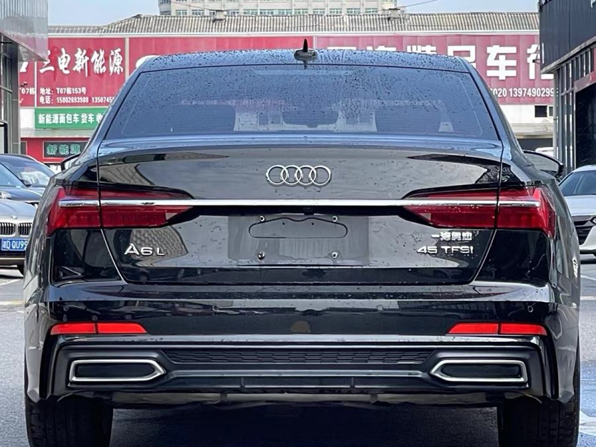 奧迪 奧迪A6L  2021款 45 TFSI quattro 臻選動(dòng)感型圖片