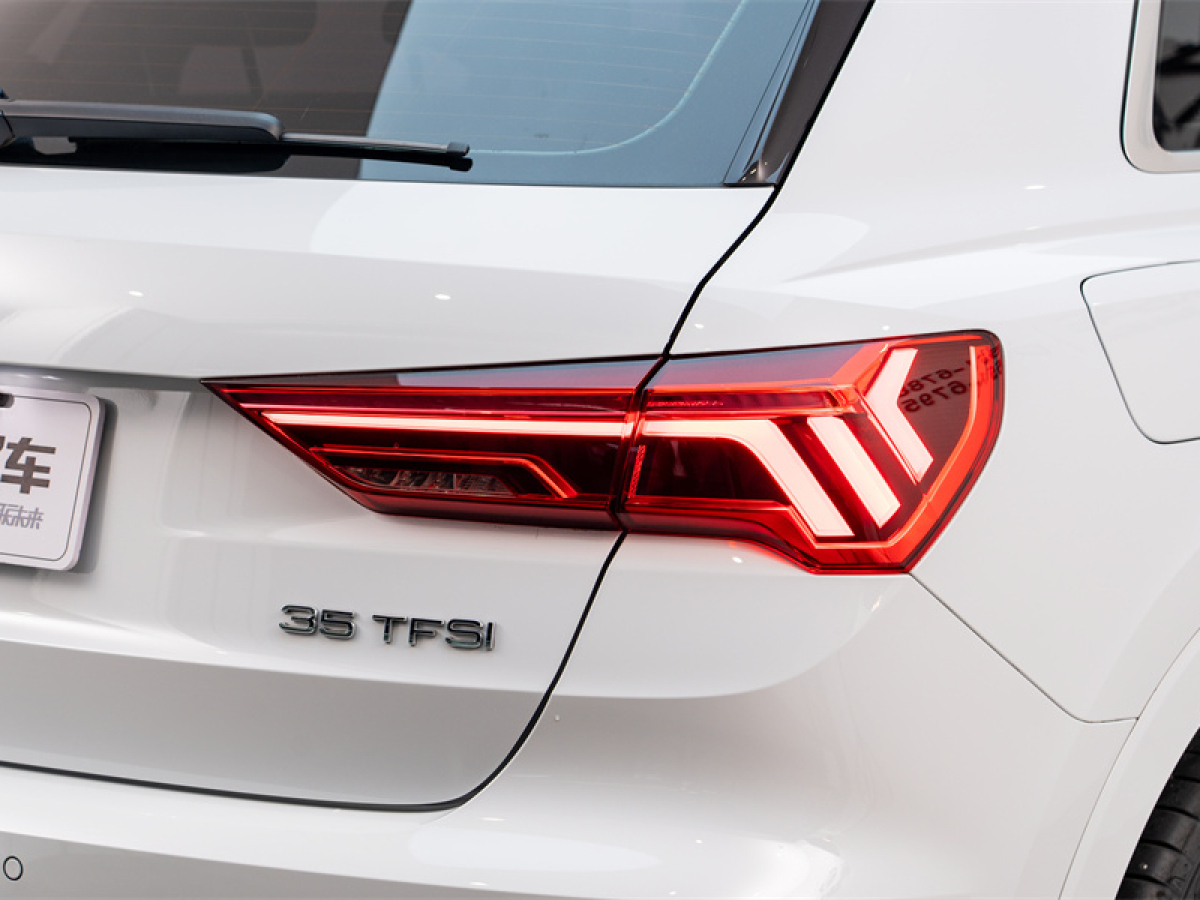 2022年5月奧迪 奧迪Q3  2022款 35 TFSI 時尚動感型