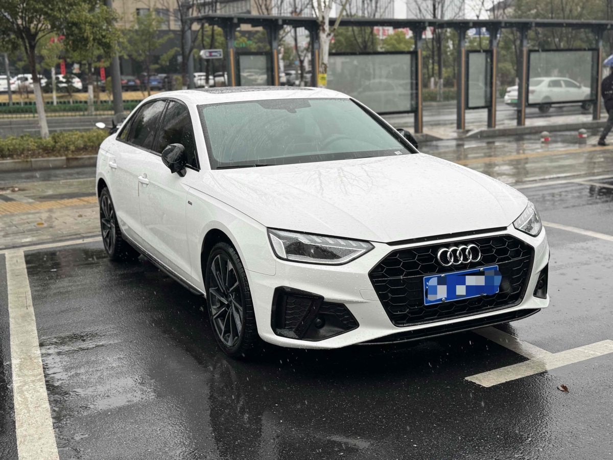 奧迪 奧迪A4L  2023款 40 TFSI 豪華動感型圖片