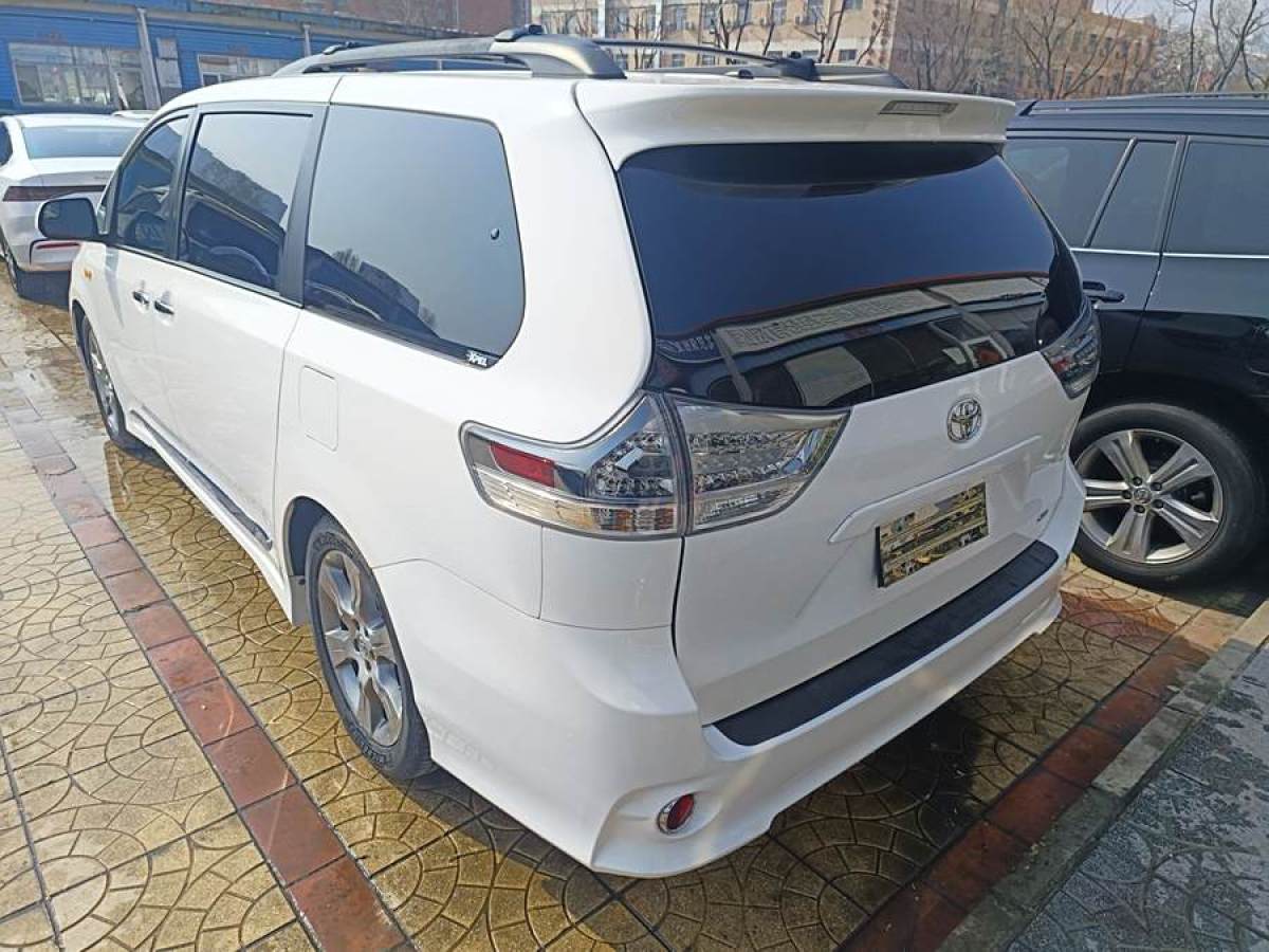 豐田 塞納  2011款 3.5L 兩驅(qū)自動型圖片