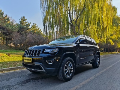 2017年5月 Jeep 大切諾基(進(jìn)口) 3.0L 精英導(dǎo)航版圖片