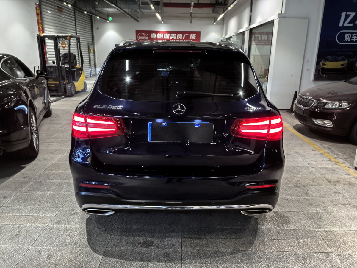 2018年9月奔馳 奔馳GLC  2017款 GLC 260 4MATIC 豪華型