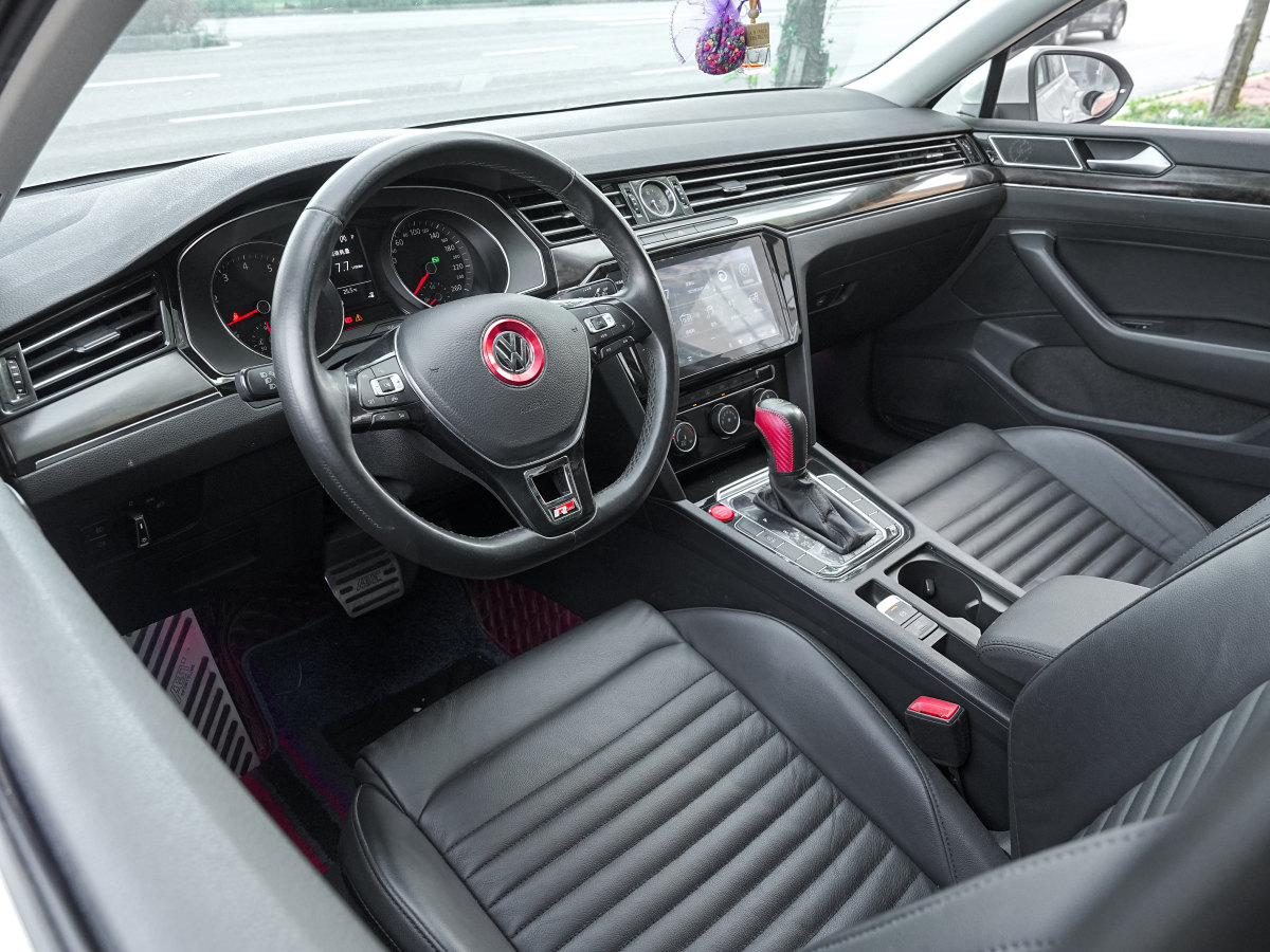 大眾 邁騰  2019款  330TSI DSG 領(lǐng)先型 國VI圖片