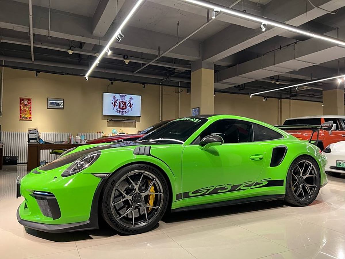 2019年2月保時(shí)捷 911  2018款 GT3 RS 4.0L