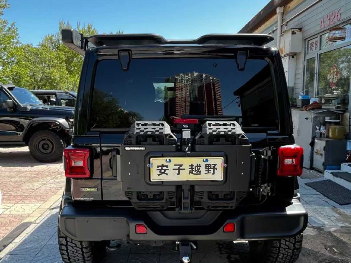 Jeep 牧馬人 圖片
