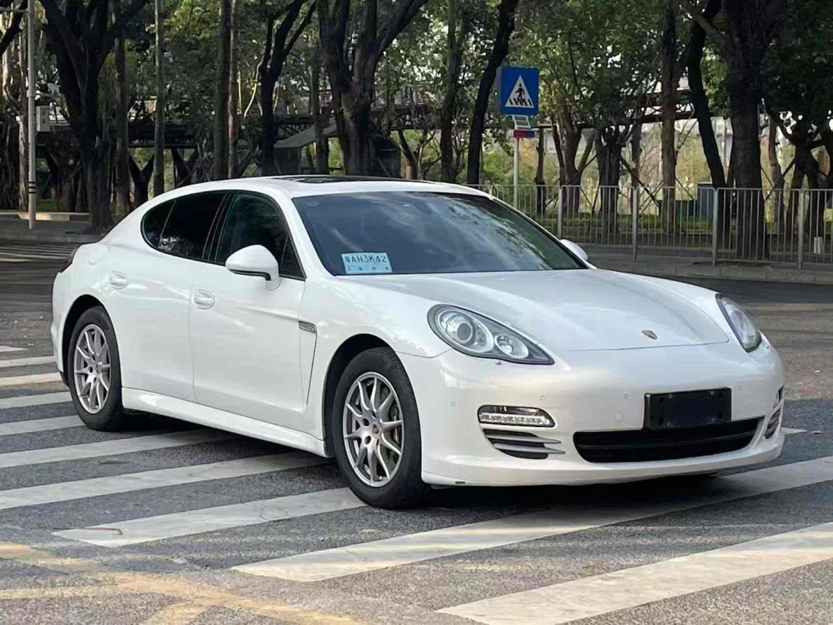 2012年12月保時(shí)捷 Panamera  2010款 Panamera 4 3.6L