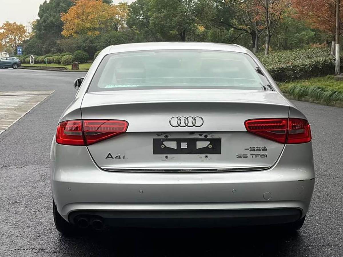 奧迪 奧迪A4L  2013款 35 TFSI 自動舒適型圖片