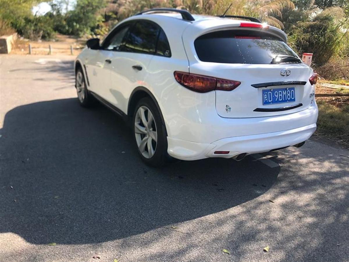 英菲尼迪 QX70  2013款 3.7L 標(biāo)準(zhǔn)版圖片