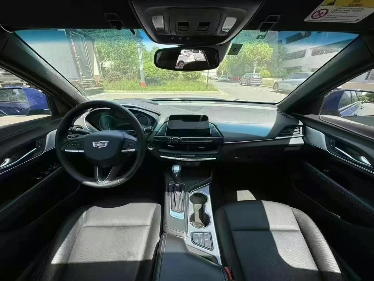 凱迪拉克 XT5  2021款 2.0T 兩驅(qū)風(fēng)尚型圖片