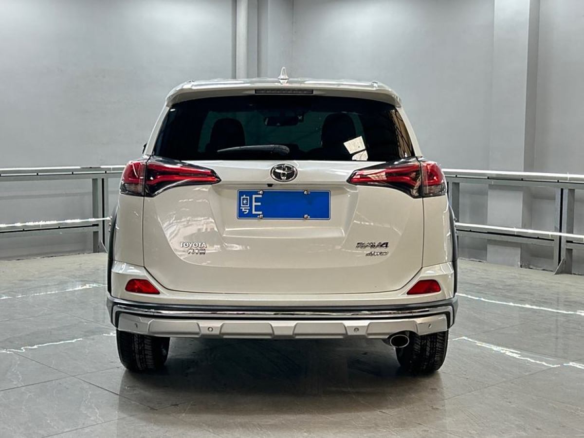 豐田 RAV4榮放  2019款  2.0L CVT兩驅(qū)風(fēng)尚版 國(guó)VI圖片