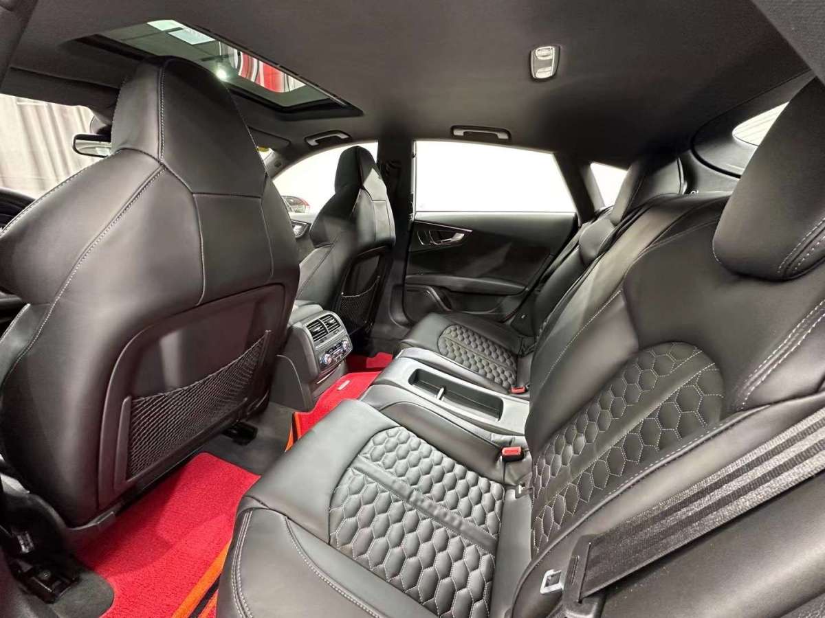 2017年02月奥迪 奥迪RS 7  2014款 RS 7 4.0T Sportback