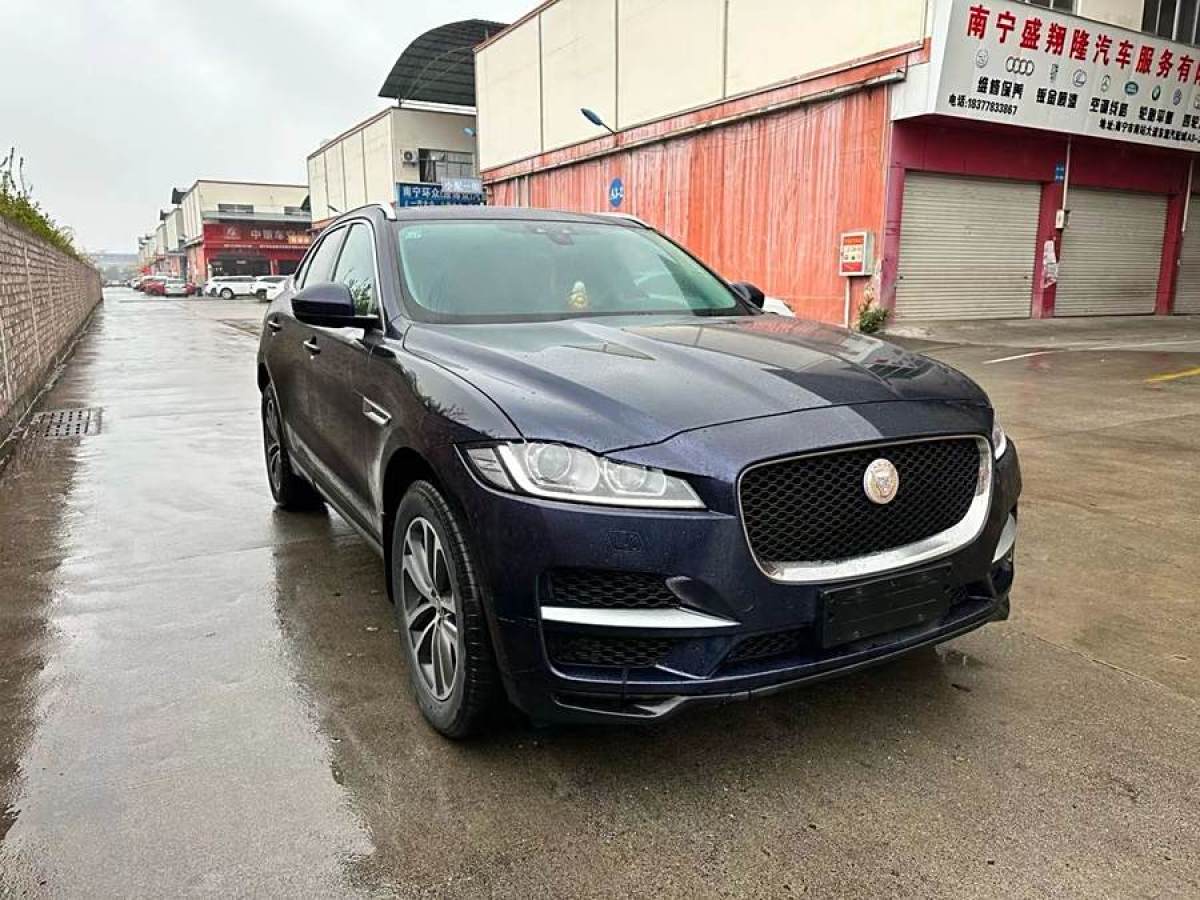 2017年9月捷豹 F-PACE  2018款 2.0T 兩驅(qū)都市尊享版