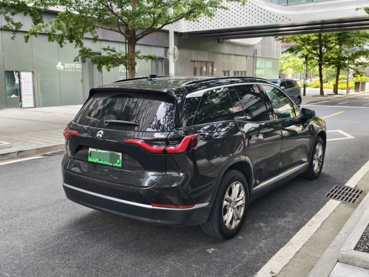 蔚來 ES8  2020款 415KM 基準(zhǔn)版 六座版圖片