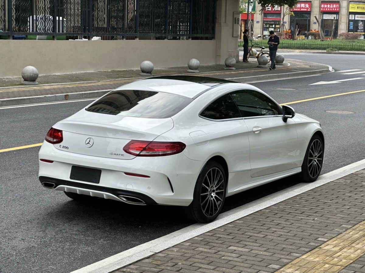 2017年04月奔馳 奔馳C級(jí)  2018款 C 200 4MATIC 轎跑車