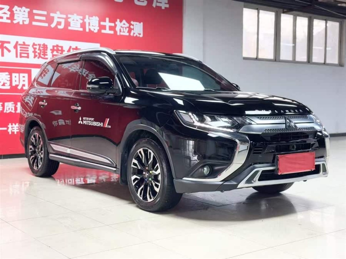 三菱 歐藍德  2021款 2.4L 四驅(qū)致享版 5座圖片