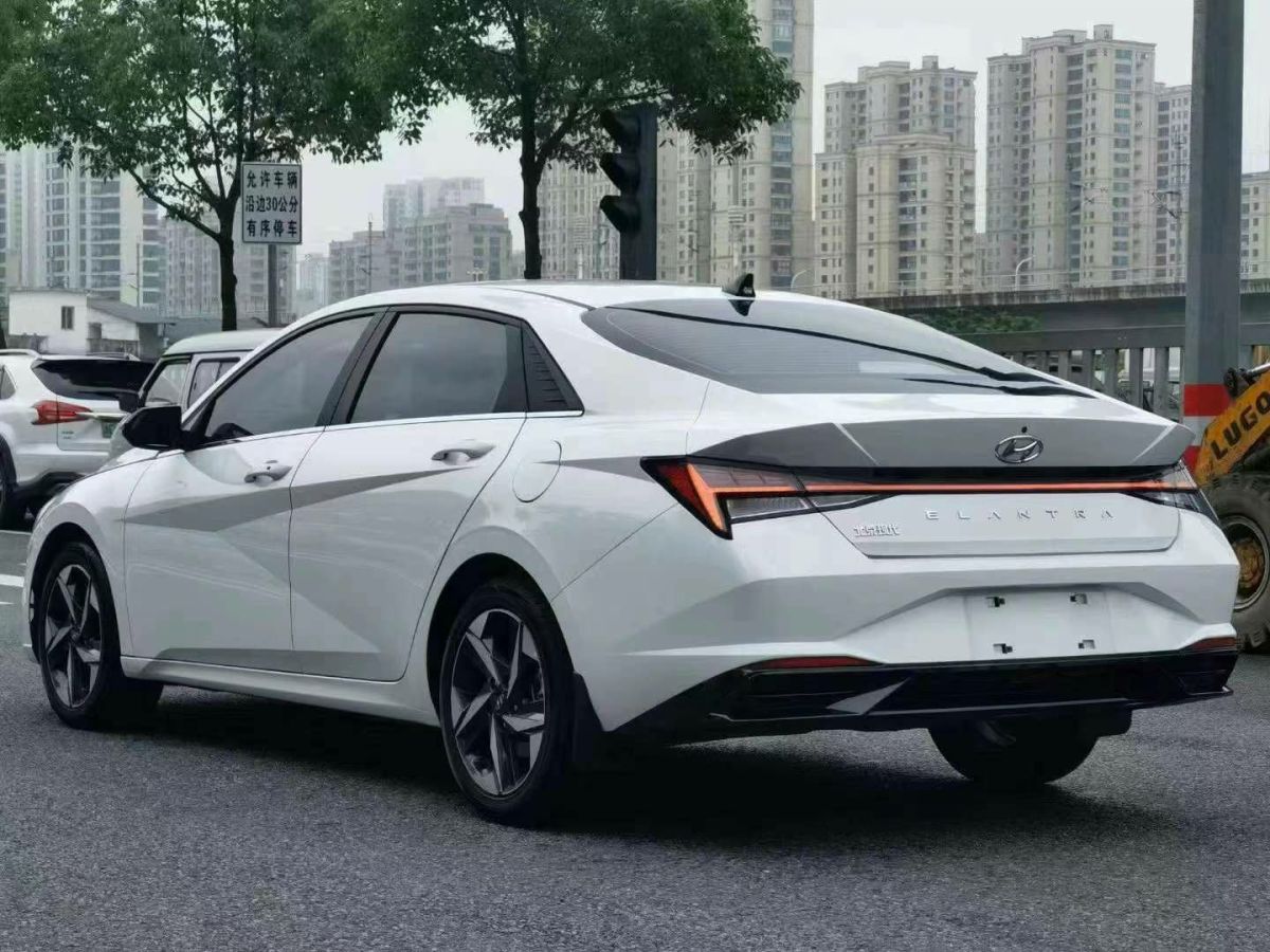 現(xiàn)代 伊蘭特  2021款 1.5L TOP旗艦版圖片