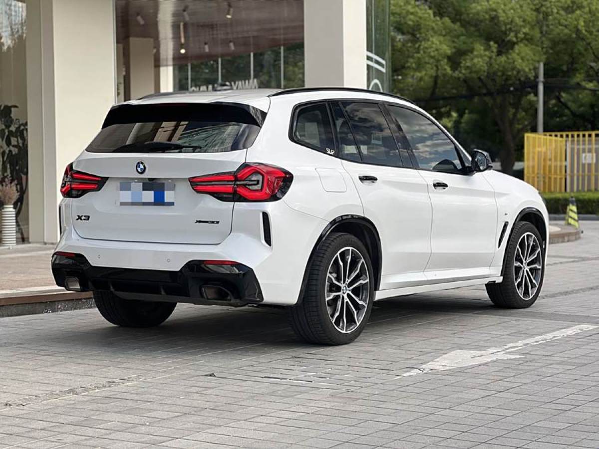 寶馬 寶馬X3  2022款 xDrive30i 領(lǐng)先型 M曜夜套裝圖片