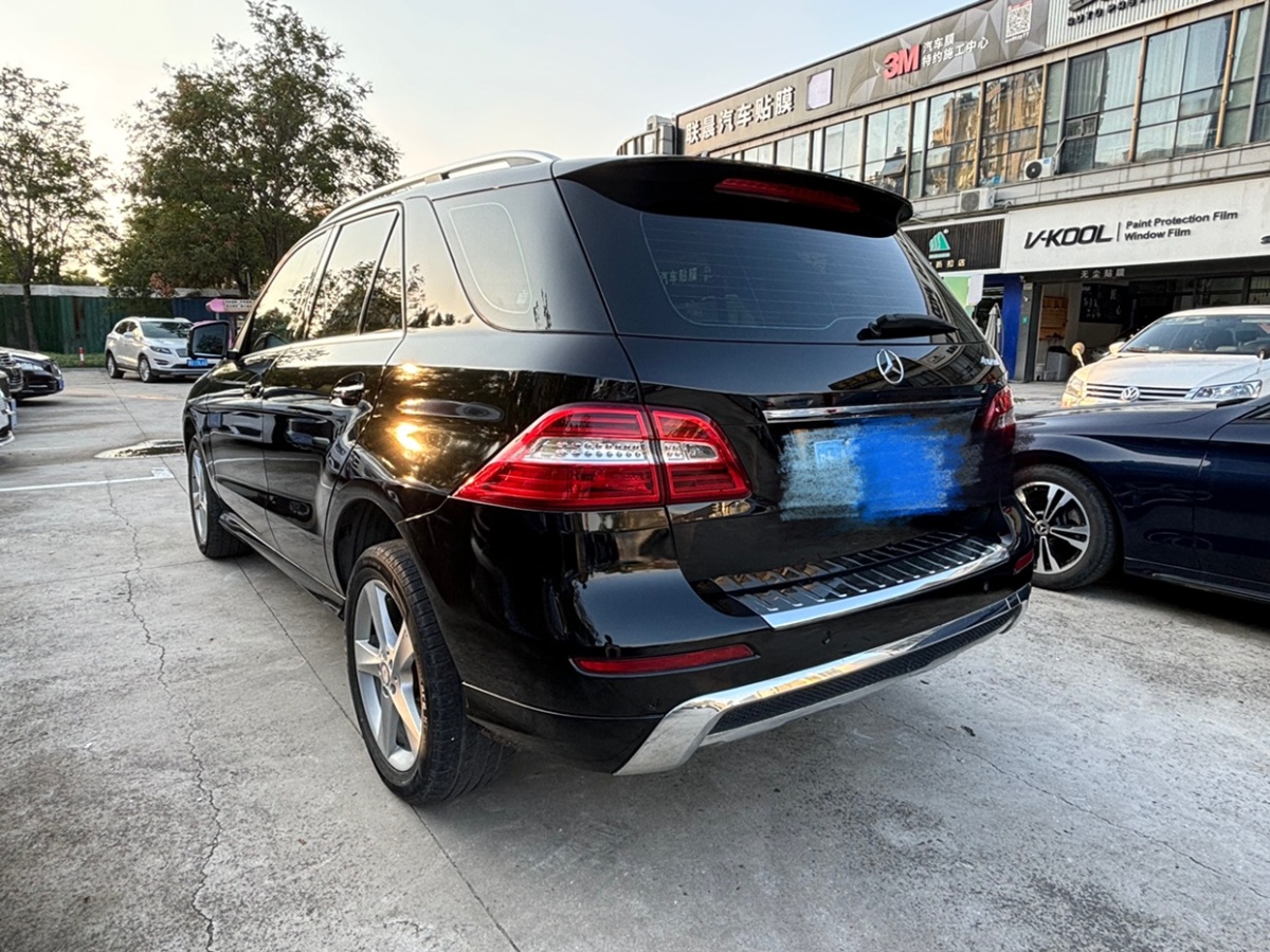 2014年04月奔驰 奔驰M级  2014款 ML 320 4MATIC