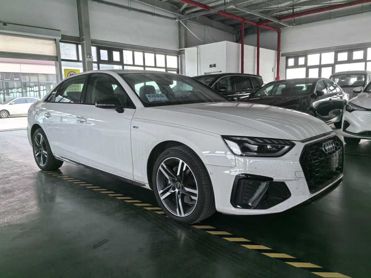 奧迪 奧迪A4L  2022款 40 TFSI 豪華動感型圖片