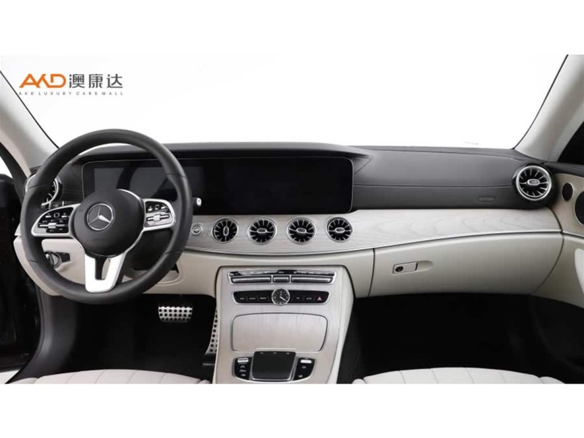 奔馳 奔馳E級(jí)  2020款 E 260 轎跑車圖片