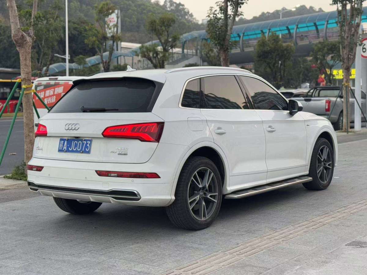 奧迪 奧迪Q5L  2018款 40 TFSI 榮享時尚型圖片