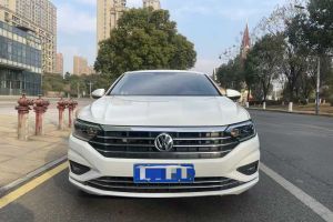速騰 大眾 200TSI 手動時尚型
