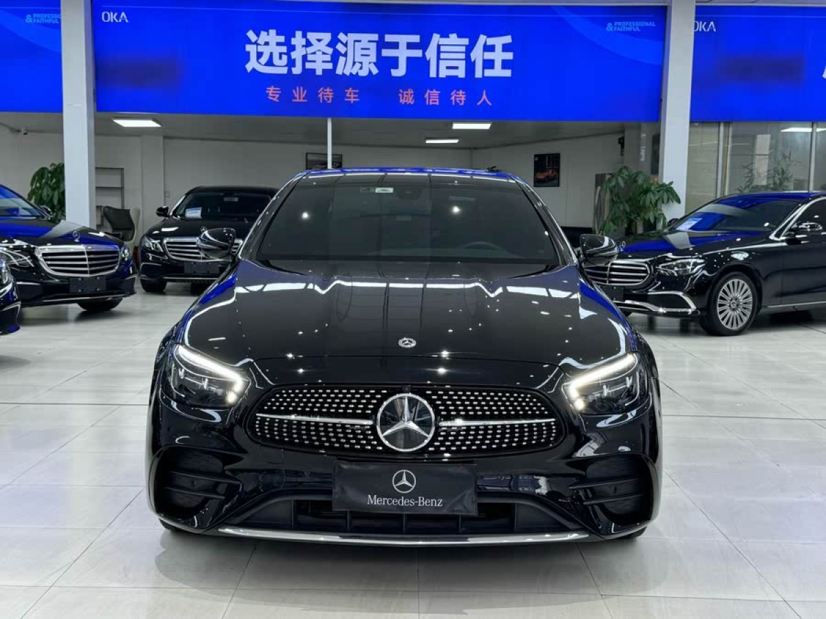 奔馳 奔馳E級  2023款 改款 E 300 L 運(yùn)動時尚型圖片