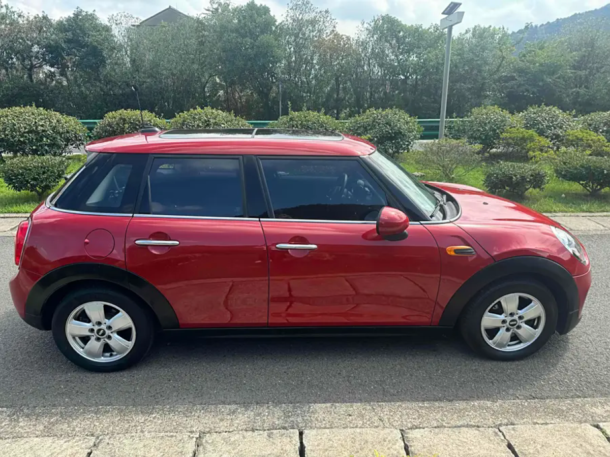 MINI MINI  2016款 1.2T ONE 五門版圖片