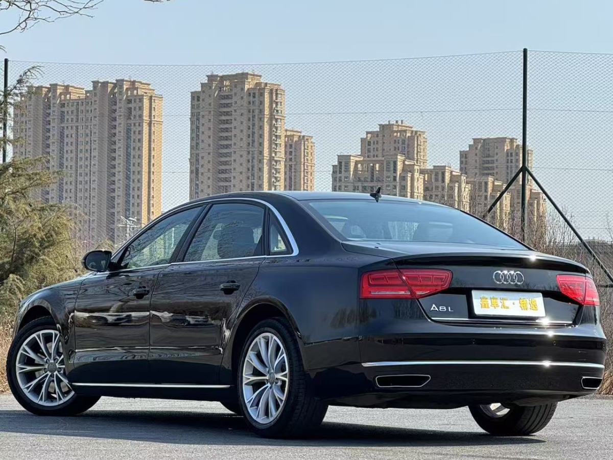 2014年4月奧迪 奧迪A8  2013款 A8L 45 TFSI quattro豪華型