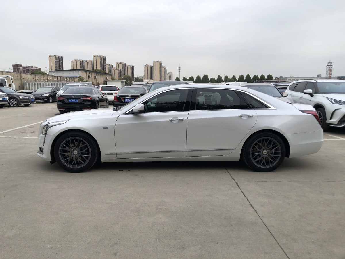 凱迪拉克 CT6  2017款 28T 豪華型圖片