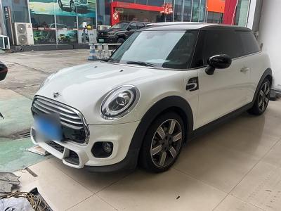 2019年10月 MINI MINI 1.5T COOPER 賽車(chē)手圖片